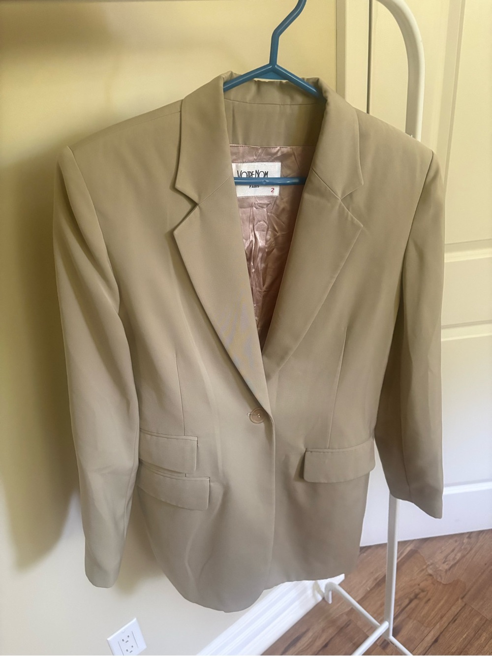 Beige Single-Button Blazer with Shoulder Pads